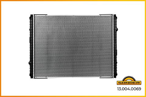 Радиатор (без рамки) RVI PremiumKerax 340-400 л.с. >96  915*689*48 (алюм.) аналог 638480